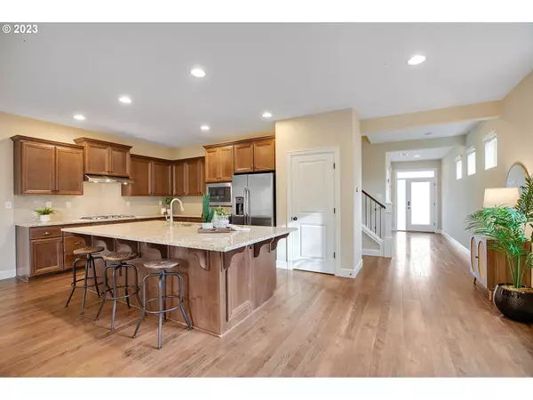 3819 SE WILLAMETTE AVE, Hillsboro, OR 97123