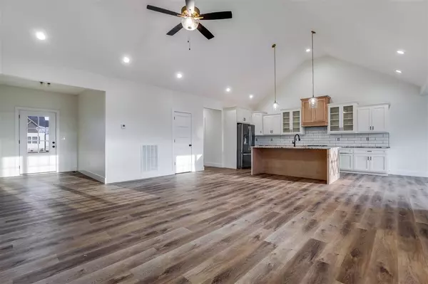 102 McCutchen Court, Auburn, KY 42206