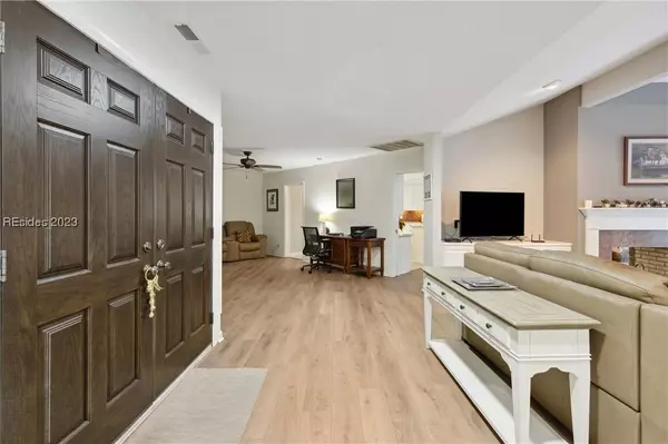 21 Oyster Bay PL, Hilton Head Island, SC 29926