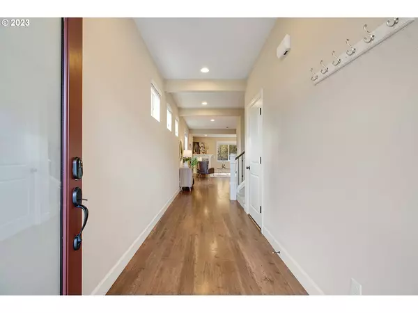 3819 SE WILLAMETTE AVE, Hillsboro, OR 97123