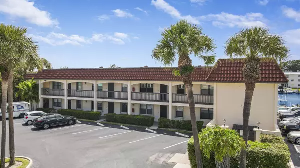 309 Lake CIR 203, North Palm Beach, FL 33408