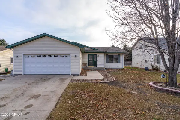 5173 7TH Avenue N, Grand Forks, ND 58203