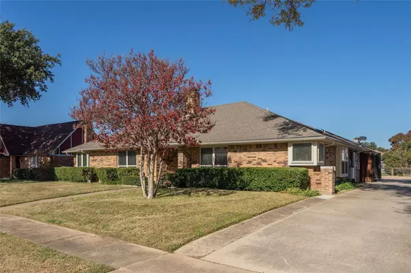 2221 Creekview, Carrollton, TX 75006