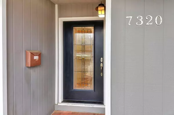 7320 Circlet WAY, Citrus Heights, CA 95621