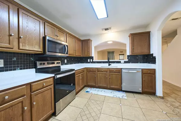 7014 HALLIE SPIRIT, San Antonio, TX 78227-4865