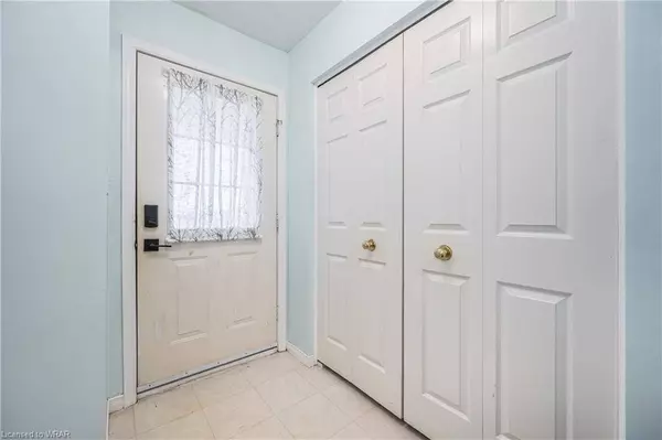 1018 Copper Leaf Crescent, Kitchener, ON N2E 3W3