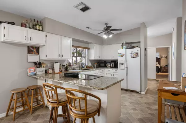 320 N Sunflower DR #17, St George, UT 84790