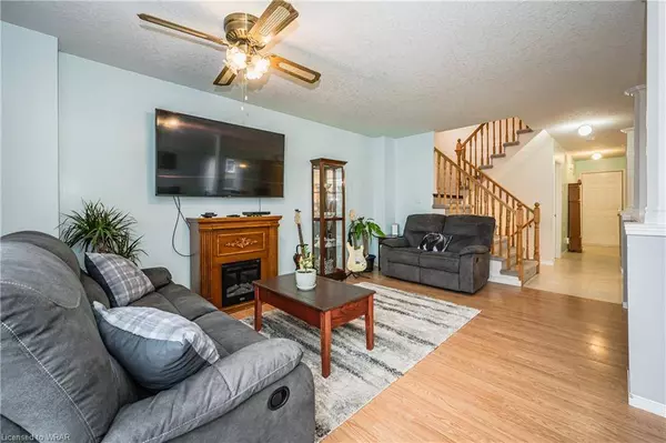 1018 Copper Leaf Crescent, Kitchener, ON N2E 3W3
