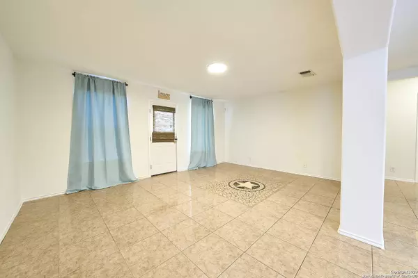 7014 HALLIE SPIRIT, San Antonio, TX 78227-4865