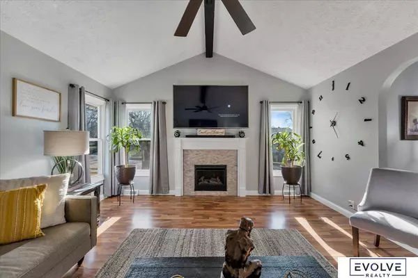 3106 Lynnwood Drive, Bellevue, NE 68123