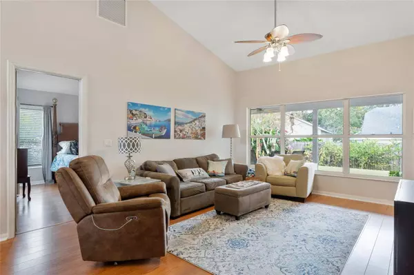 1215 MOSES CREEK CT, Oviedo, FL 32765