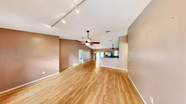 20 Burnham Lane, Palm Coast, FL 32137