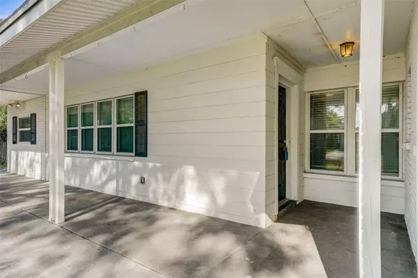 512 SUTTON PL, Brandon, FL 33510