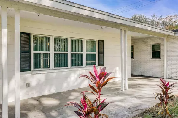 512 SUTTON PL, Brandon, FL 33510