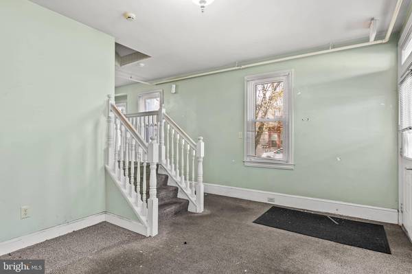 35-37 W BARBER AVE, Woodbury, NJ 08096