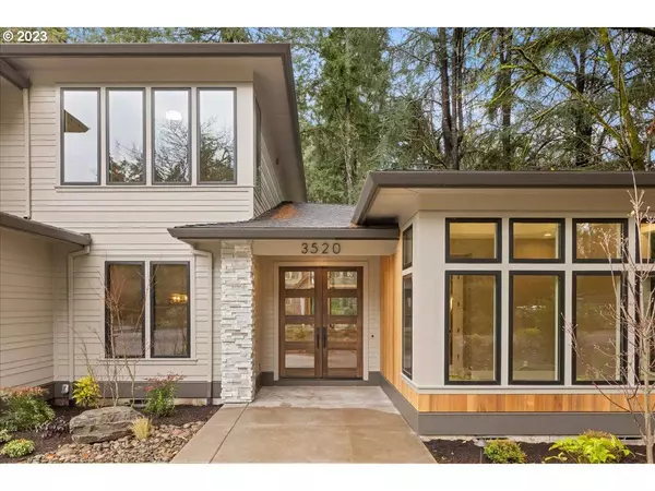 3520 LAKE GROVE AVE, Lake Oswego, OR 97035