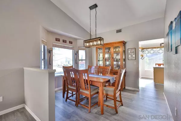 10246 Los Nopalitos, Lakeside, CA 92040