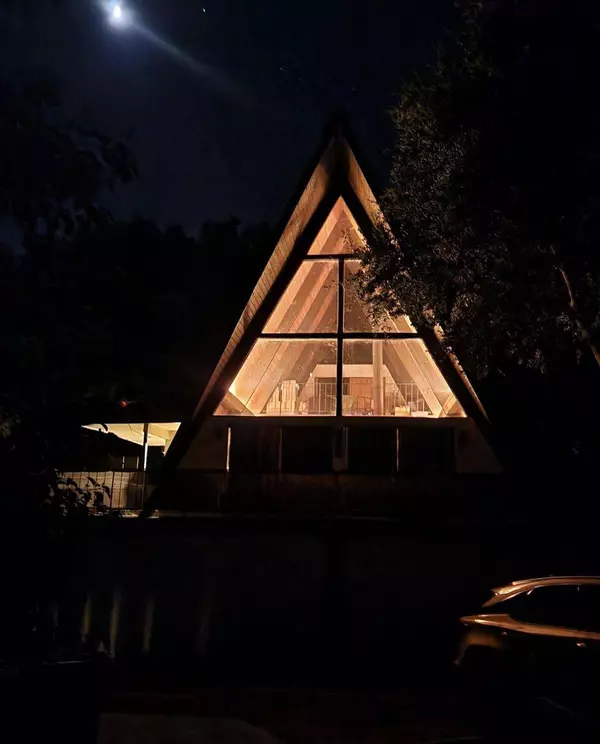 2787 Painted Cave Road, Santa Barbara, CA 93105