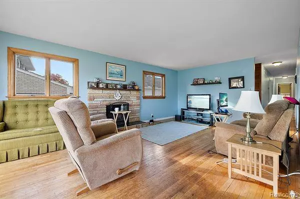 29548 OLD NORTH RIVER Road, Harrison Township, MI 48045