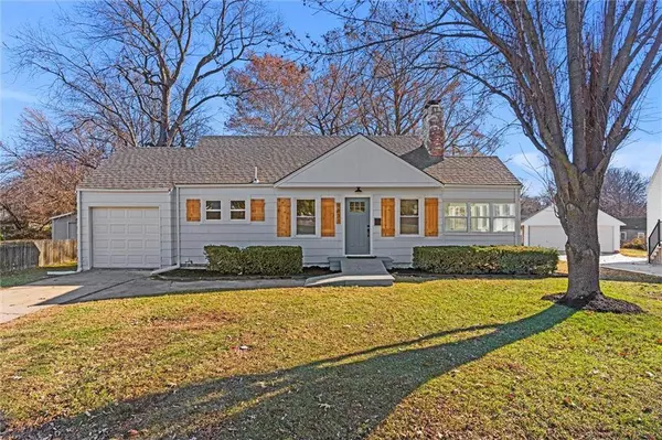 9831 E 68 TER, Raytown, MO 64133