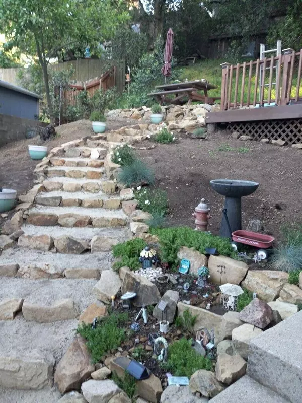 2787 Painted Cave Road, Santa Barbara, CA 93105