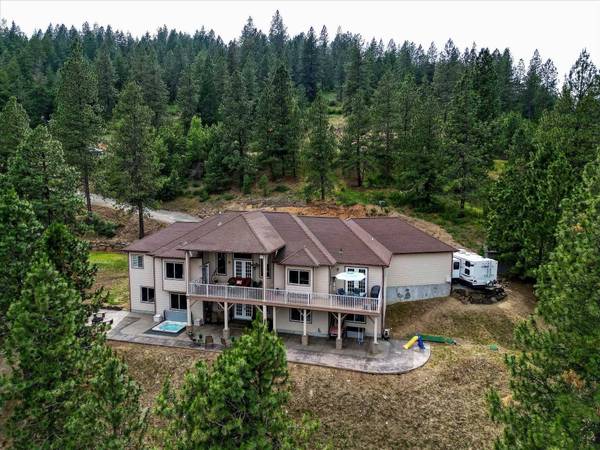 7105 S Saddle Ridge Ln, Greenacres, WA 99016
