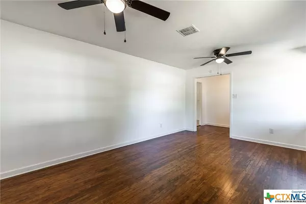 2141 Hermanson DR, Waco, TX 76710