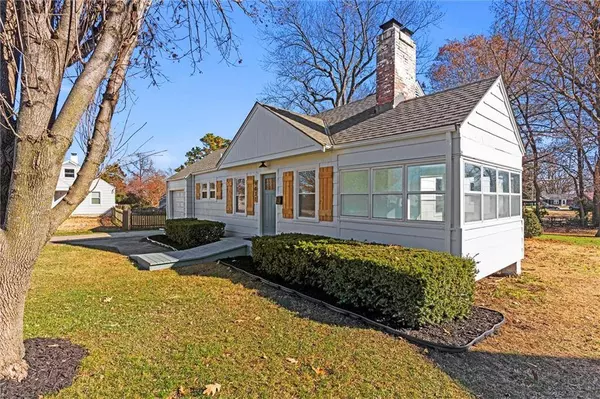 9831 E 68 TER, Raytown, MO 64133