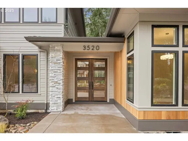 3520 LAKE GROVE AVE, Lake Oswego, OR 97035