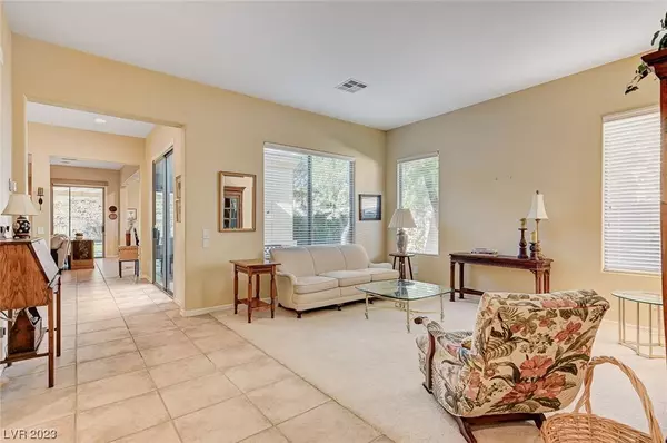 19 Levan Hills Trail, Henderson, NV 89052