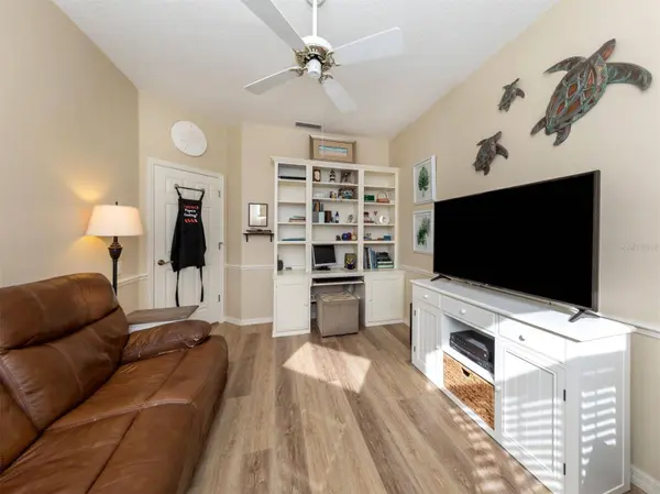 4817 ORANGE TREE PL, Venice, FL 34293