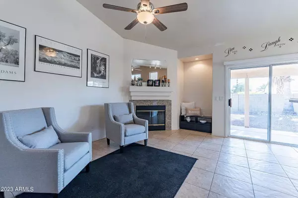 1937 E Fellars Drive, Phoenix, AZ 85022