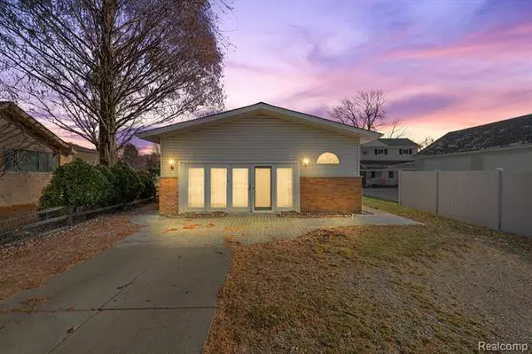 29548 OLD NORTH RIVER Road, Harrison Township, MI 48045