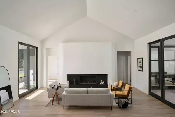 5434 E Flower Street, Phoenix, AZ 85018