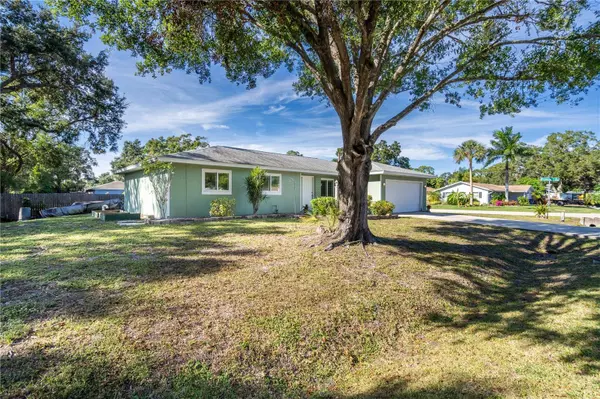 2108 UTICA DR, Sarasota, FL 34232