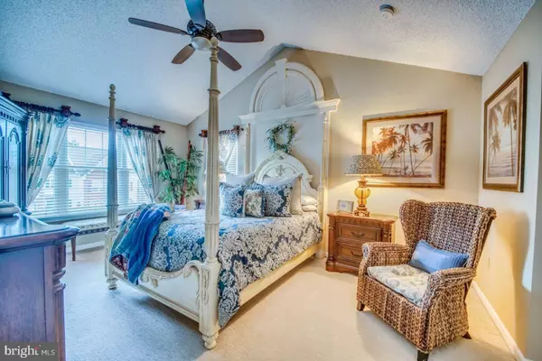 25 LA COSTA DR, Blackwood, NJ 08012