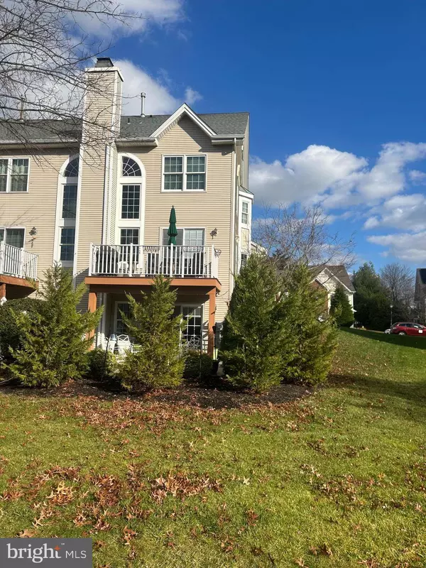 25 LA COSTA DR, Blackwood, NJ 08012