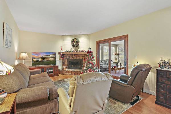 757 Hillside AVE, Antioch, IL 60002