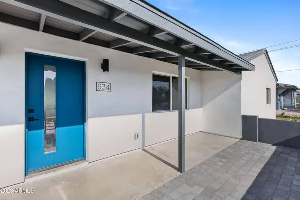 934 E CAVALIER Drive, Phoenix, AZ 85014