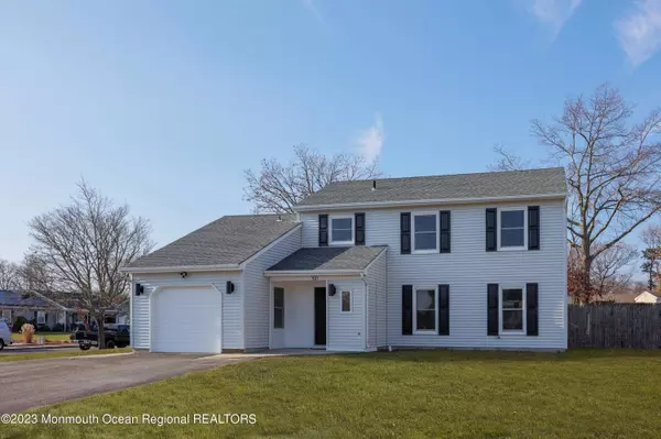 501 Gudvangen Street, Toms River, NJ 08753