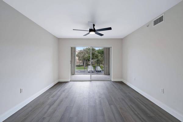 236 Village BLVD 1205, Tequesta, FL 33469