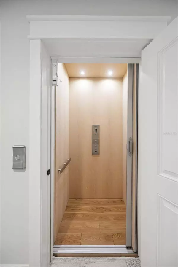 407 PINE AVE, Anna Maria, FL 34216