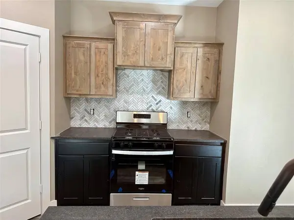 16014 Crossing Circle, Lindale, TX 75771