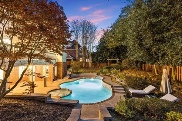 450 Newport Hts, Alpharetta, GA 30005