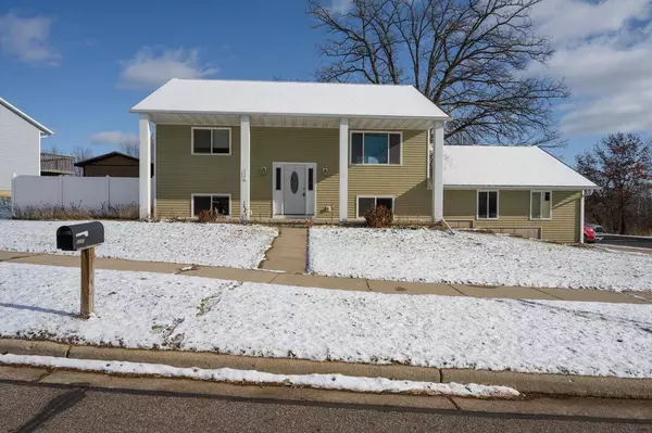 2350 Ernstmeyer Road, Reedsburg, WI 53959