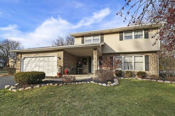 757 Hillside AVE, Antioch, IL 60002