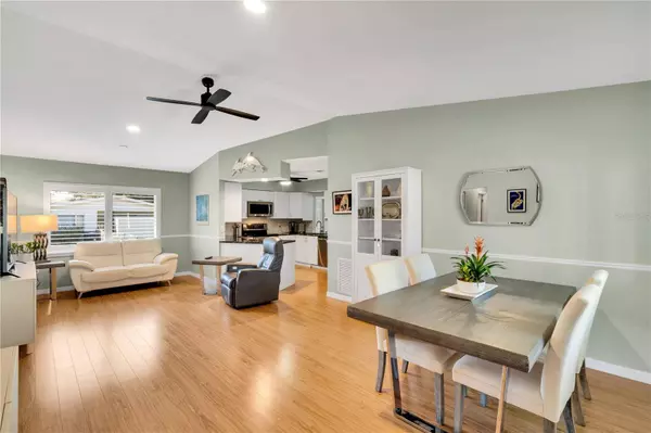 2108 UTICA DR, Sarasota, FL 34232