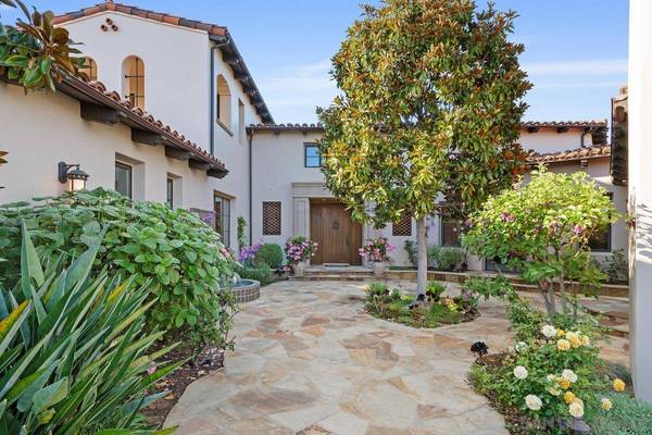 8024 Entrada De Luz West, San Diego, CA 92127