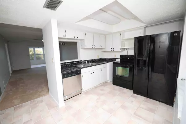 940 Virginia St, Dunedin, FL 34698