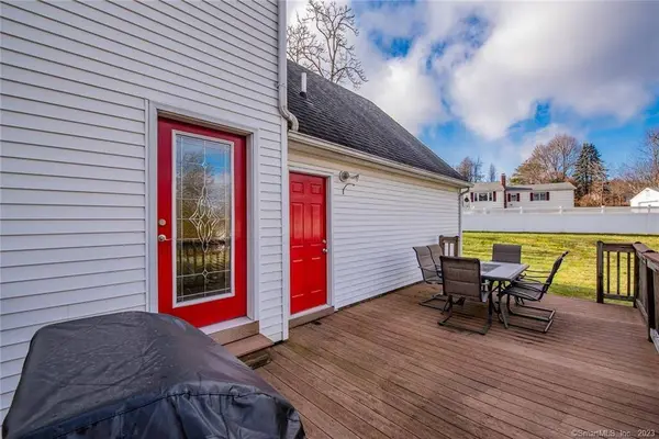 5 Eastfield Farms Drive, East Granby, CT 01602